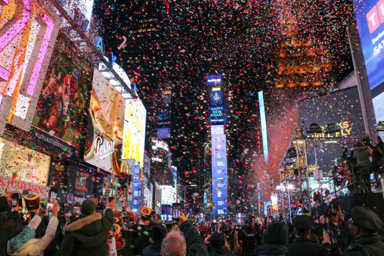 Cada 31 de diciembre, miles de personas celebran el Fin de Año en Times Square (Manhattan, NYC)